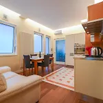 Me Too Exclusive - Calefati Db Apartamento
